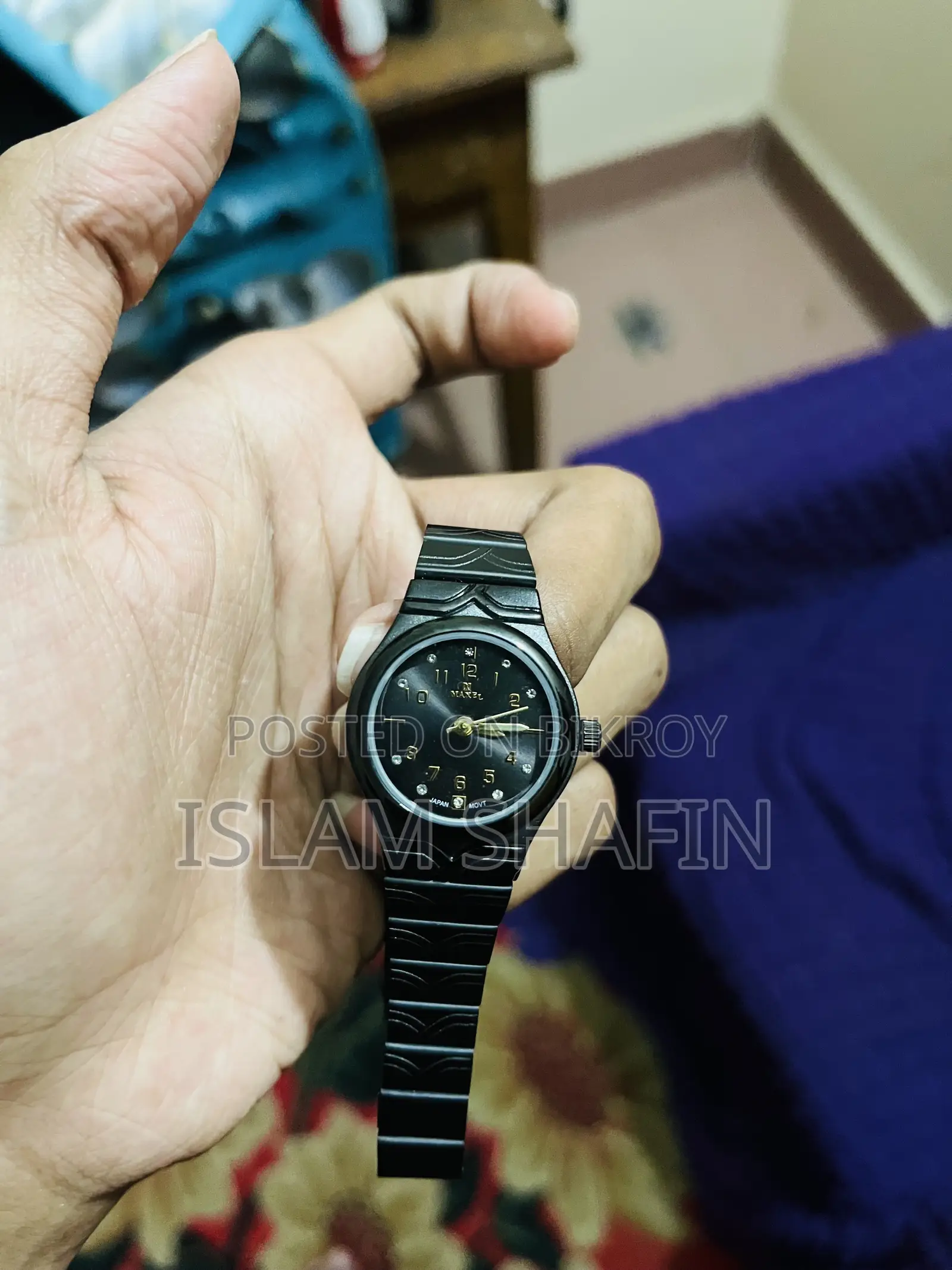 ওয়াচ অ্যান্ড ব্রেসলেট