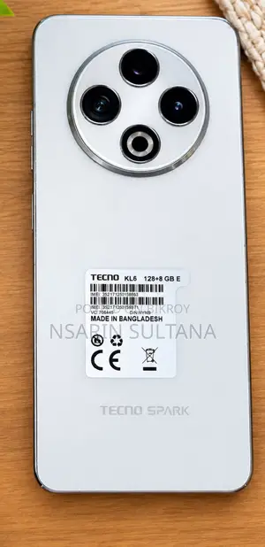 Tecno Spark 30 128 GB Silver