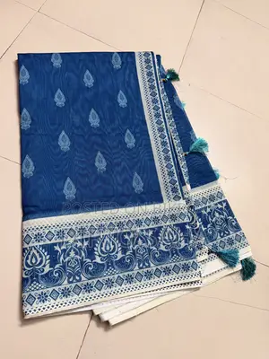 চান্দেরি সিল্ক শাড়ি।