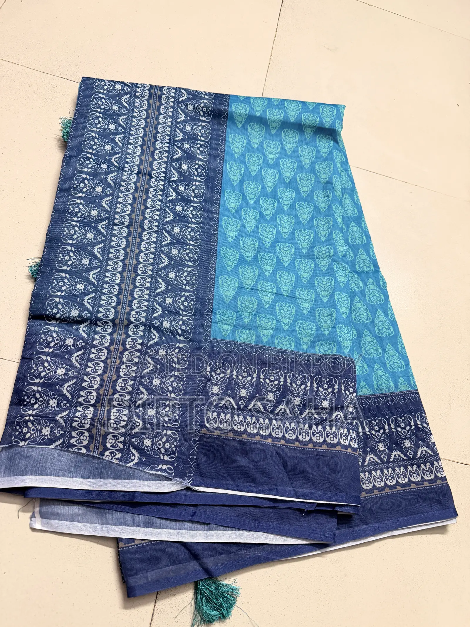 চান্দেরি সিল্ক শাড়ি।