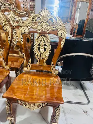Premium Quality Dining Table