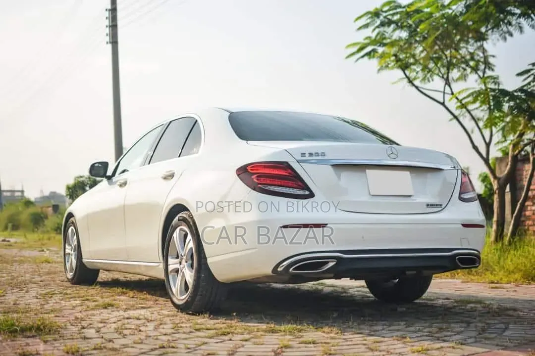 Mercedes-Benz E200 2016 White