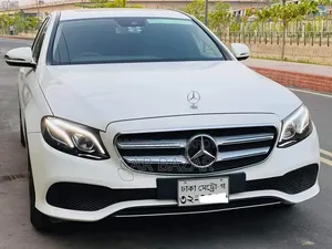 Mercedes-Benz E200 2016 White