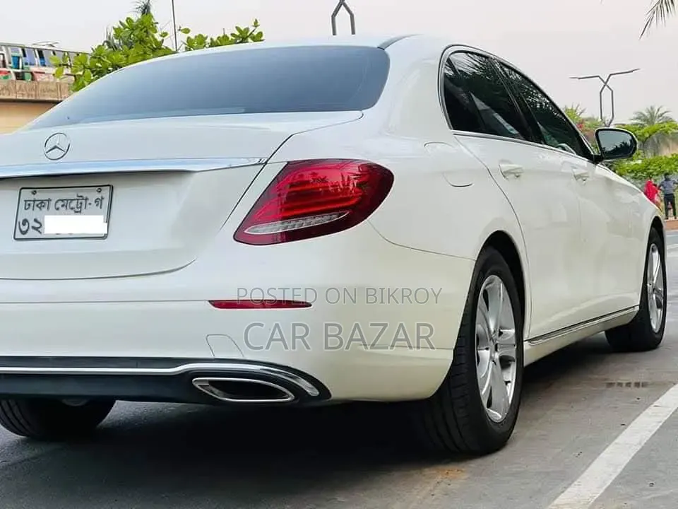Mercedes-Benz E200 2016 White