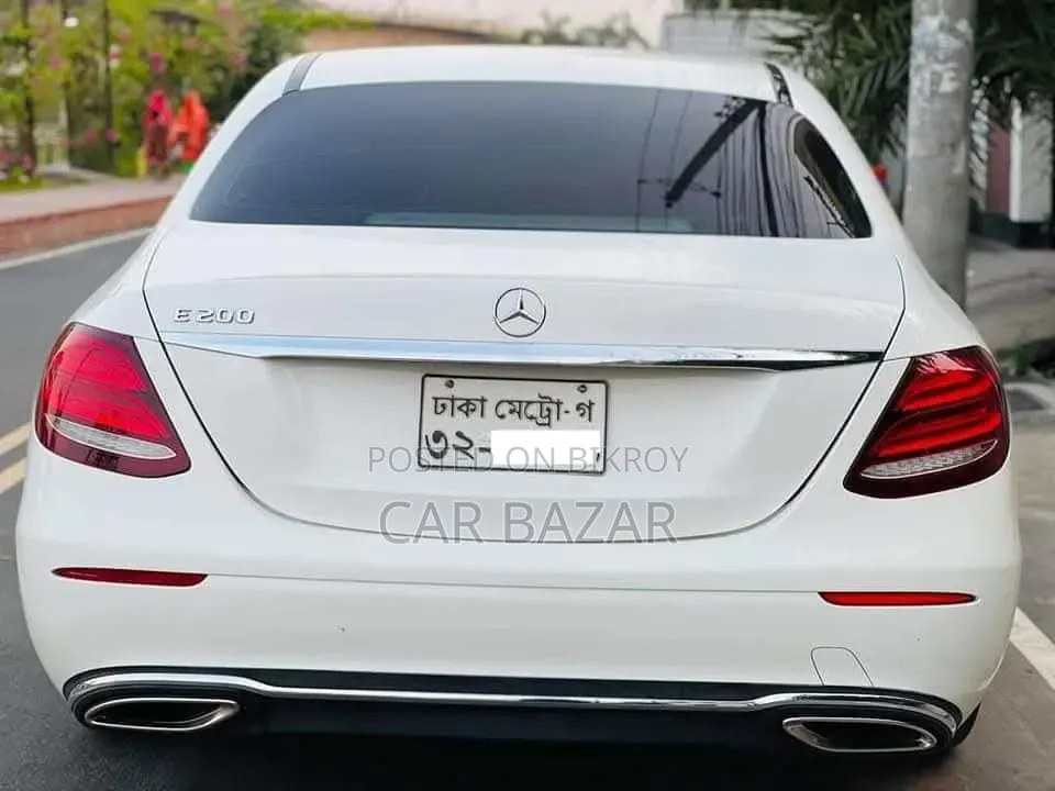 Mercedes-Benz E200 2016 White