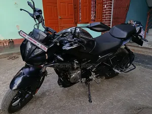 Hero Xtreme 125R 2025 Black
