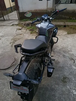 Hero Xtreme 125R 2025 Black