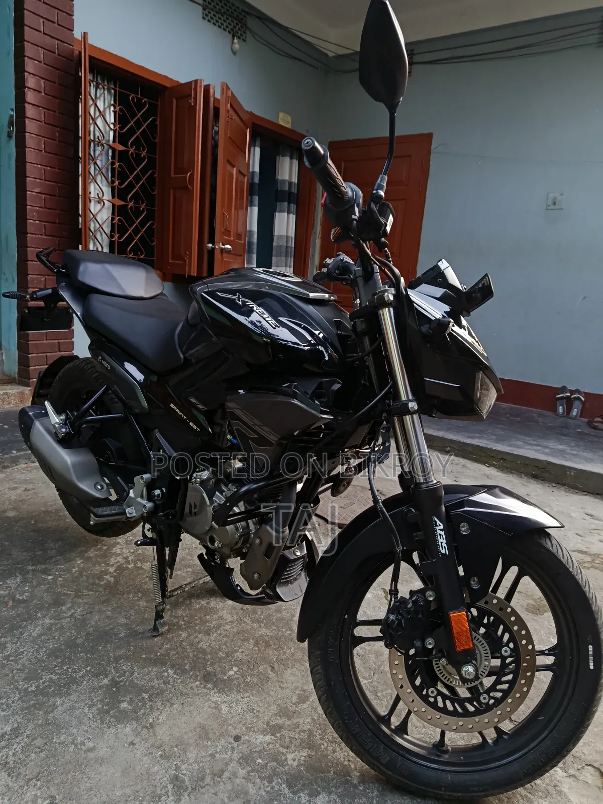 Hero Xtreme 125R 2025 Black