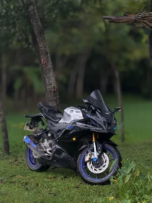 ইয়ামাহা আর১৫এম ২০২২ সাদা