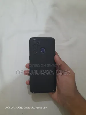 রিয়েলমি ৫ প্রো ৬৪ জিবি পার্পল