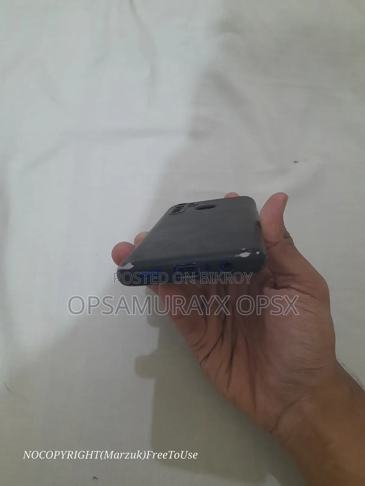 রিয়েলমি ৫ প্রো ৬৪ জিবি পার্পল
