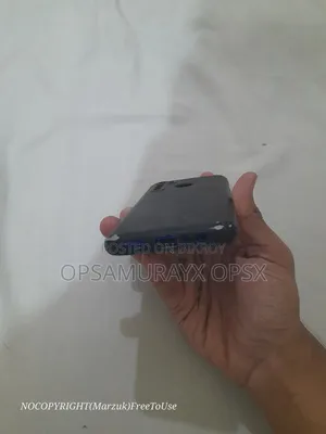 রিয়েলমি ৫ প্রো ৬৪ জিবি পার্পল