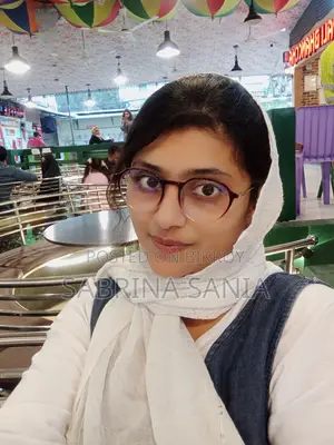 রিমোট কাস্টমার সার্ভিস রিপ্রেজেন্টেটিভ