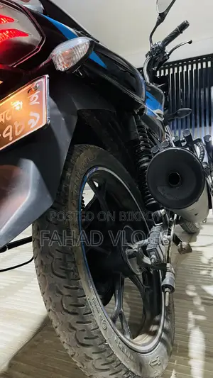 বাজাজ ডিসকভার ১১০ ২০২৪ নীল