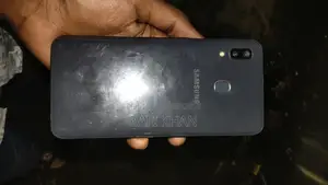 স্যামসাং গ্যালাক্সি এ২০ ৩২ জিবি ব্ল্যাক