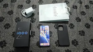 নতুন আইকিউও ২৫৬ জিবি কালো