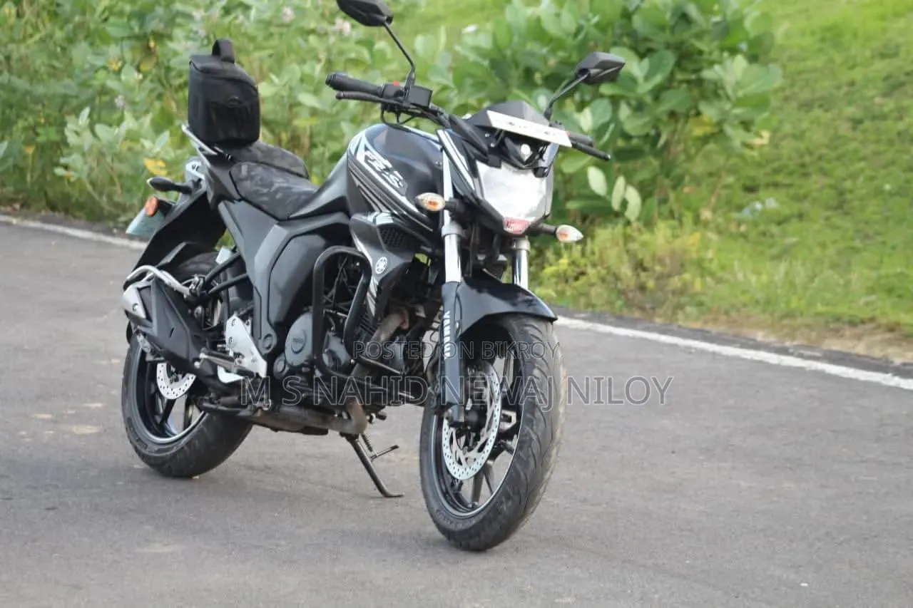 Yamaha FZS V2 2022 Black