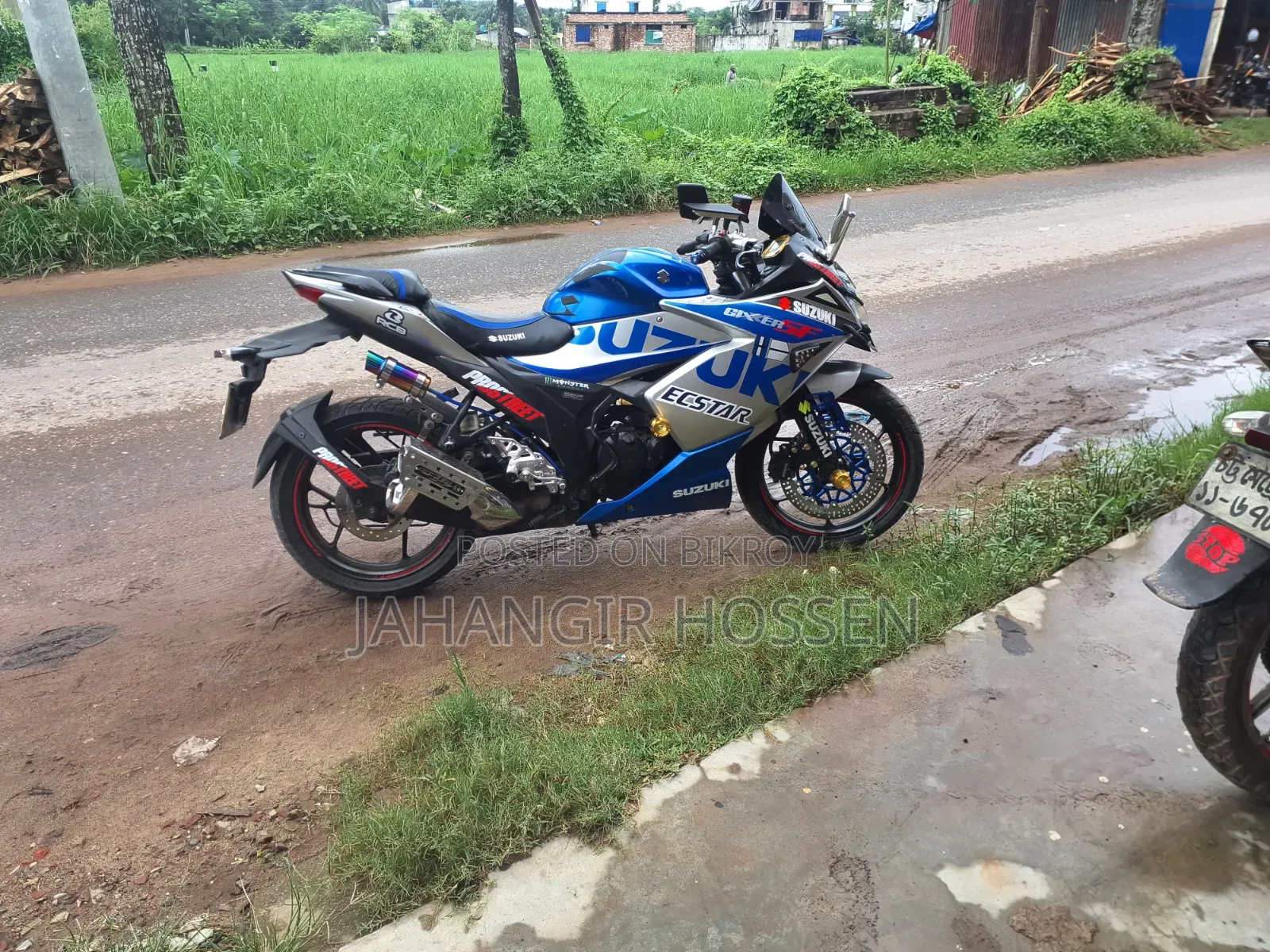 Blue 2022 Suzuki Gixxer SF