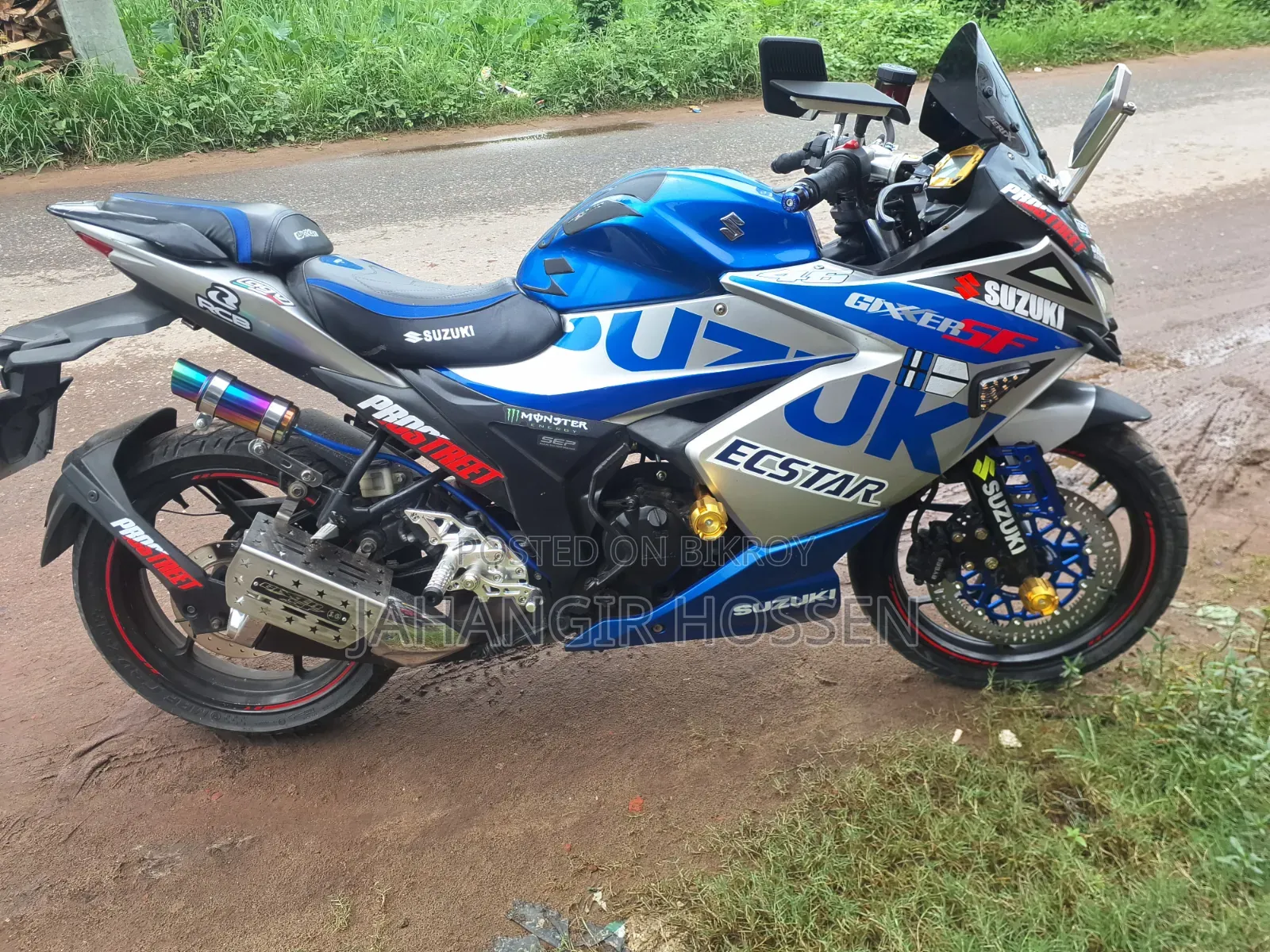 Blue 2022 Suzuki Gixxer SF