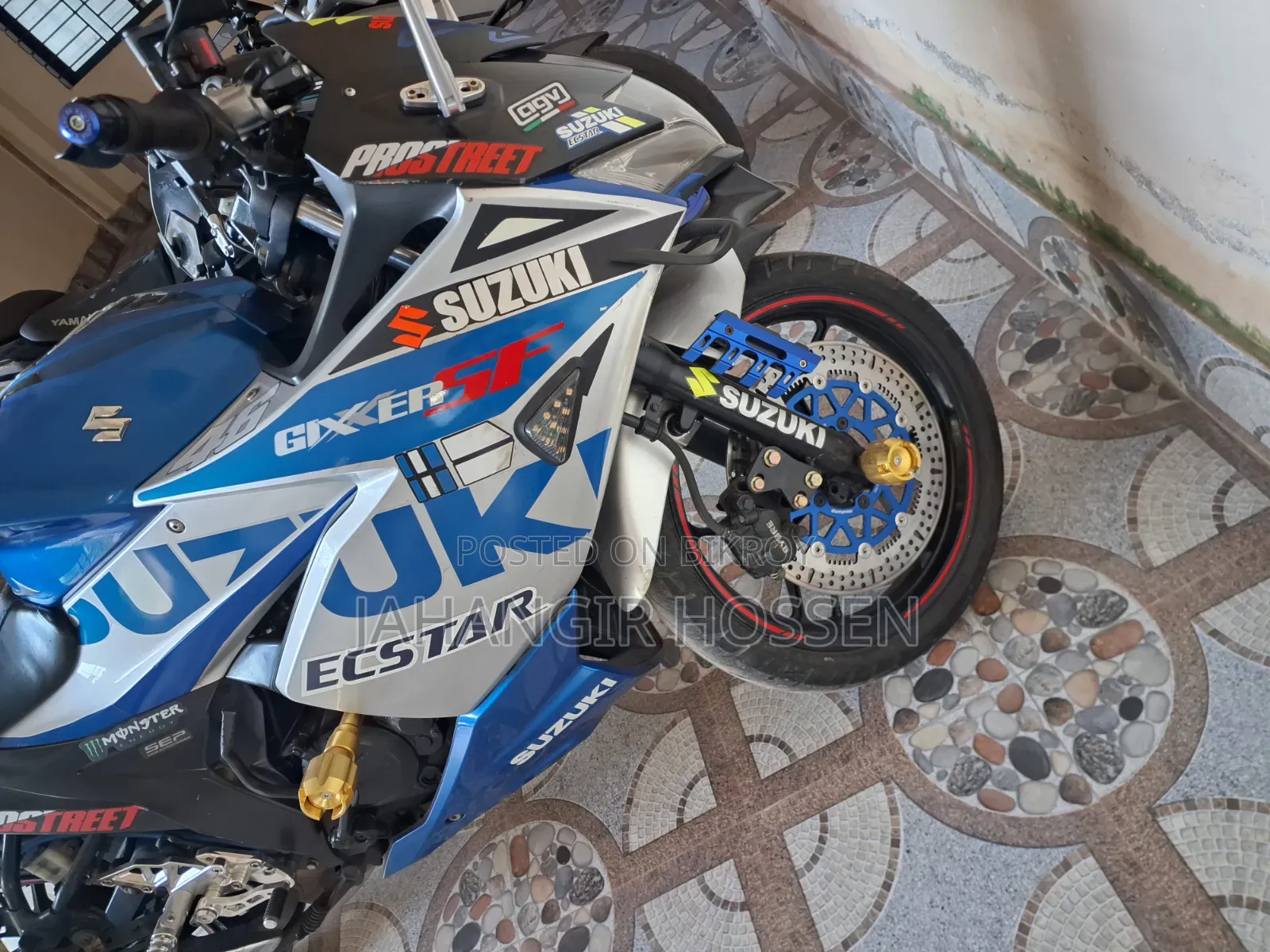 Blue 2022 Suzuki Gixxer SF