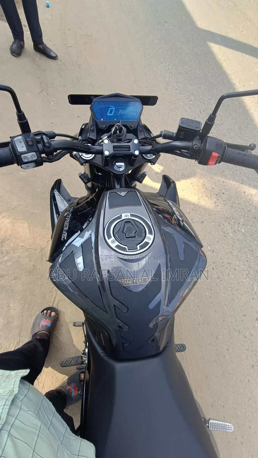 New Hero Xtreme 125R 2026 Black