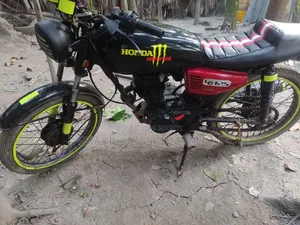 হন্ডা ২০১১ ব্ল্যাক