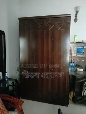 3-Part Board Almirah