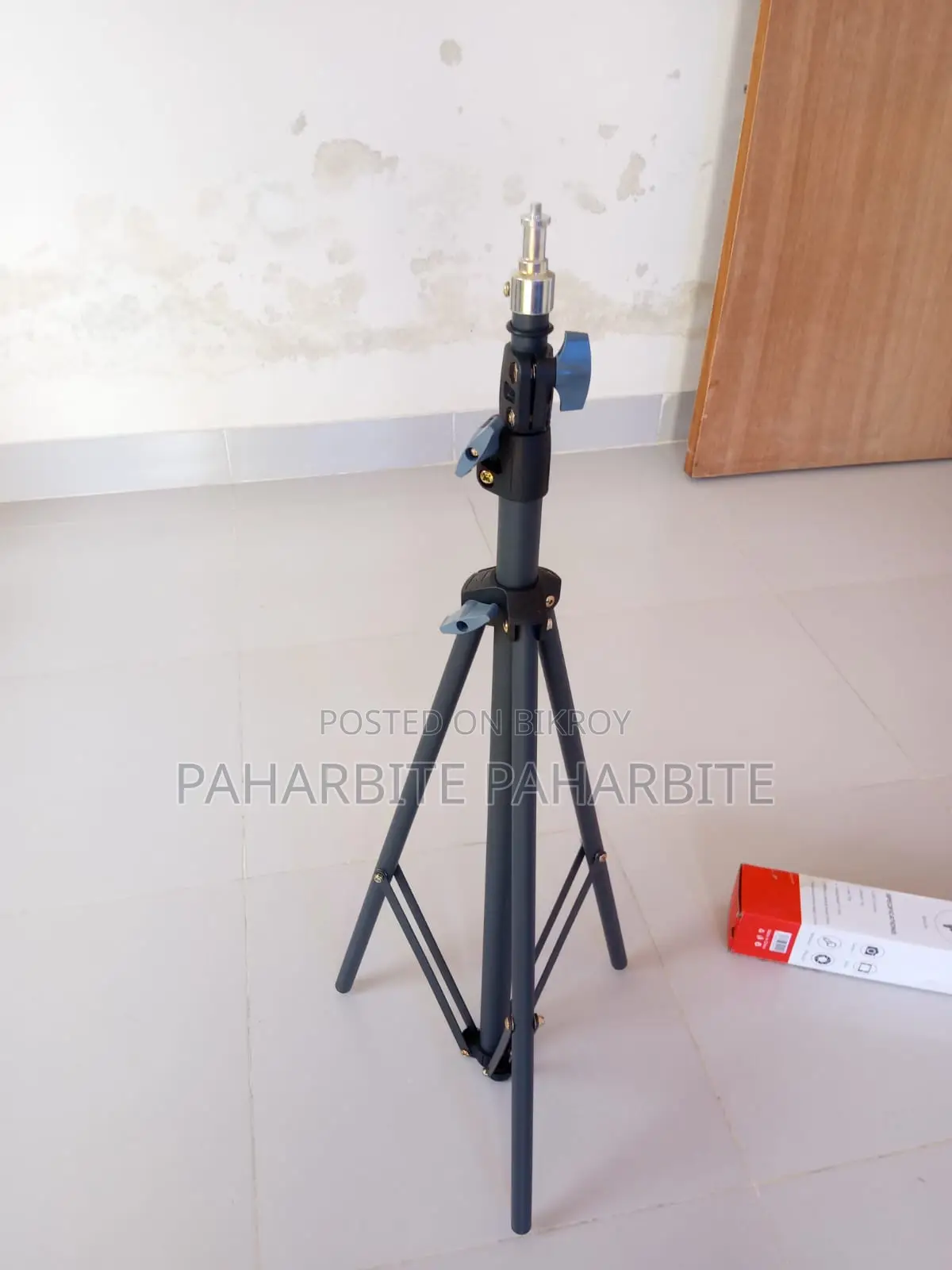 Jmary KP-2207 Portable Aluminum Tripod