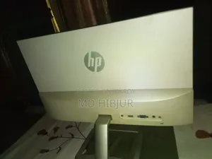 22 Inch White Colour Monitor