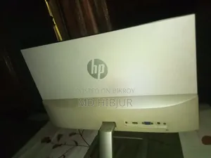 22 Inch White Colour Monitor