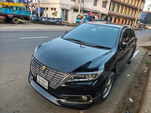 Toyota Premio 2018 Black