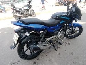 Bajaj Pulsar 150 2016 Blue
