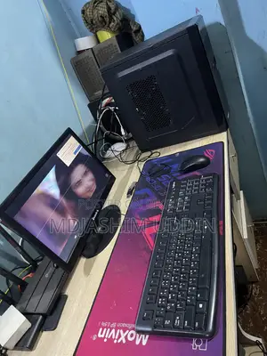 Desktop Computer 4GB Intel Core i5 HDD+SSD 512GB