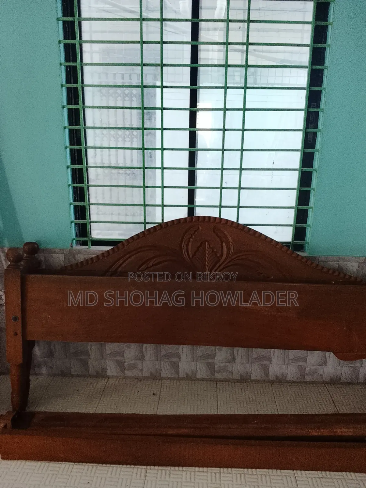 A King Size 6/7 Feet Bed