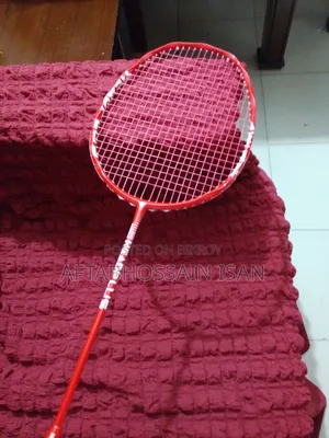 ব্যাডমিন্টন র‍্যাকেট