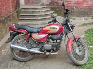 হিরো স্প্লেন্ডার প্লাস ২০০৮ লাল