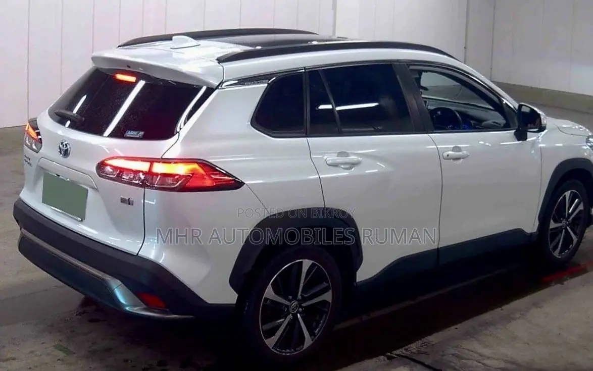 Toyota Corolla Cross 1.8 Hybrid AWD 2022 Pearl
