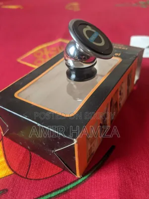 ইউনিক ম্যাগনেটিক কার মোবাইল হোল্ডার — নতুন কন্ডিশন
