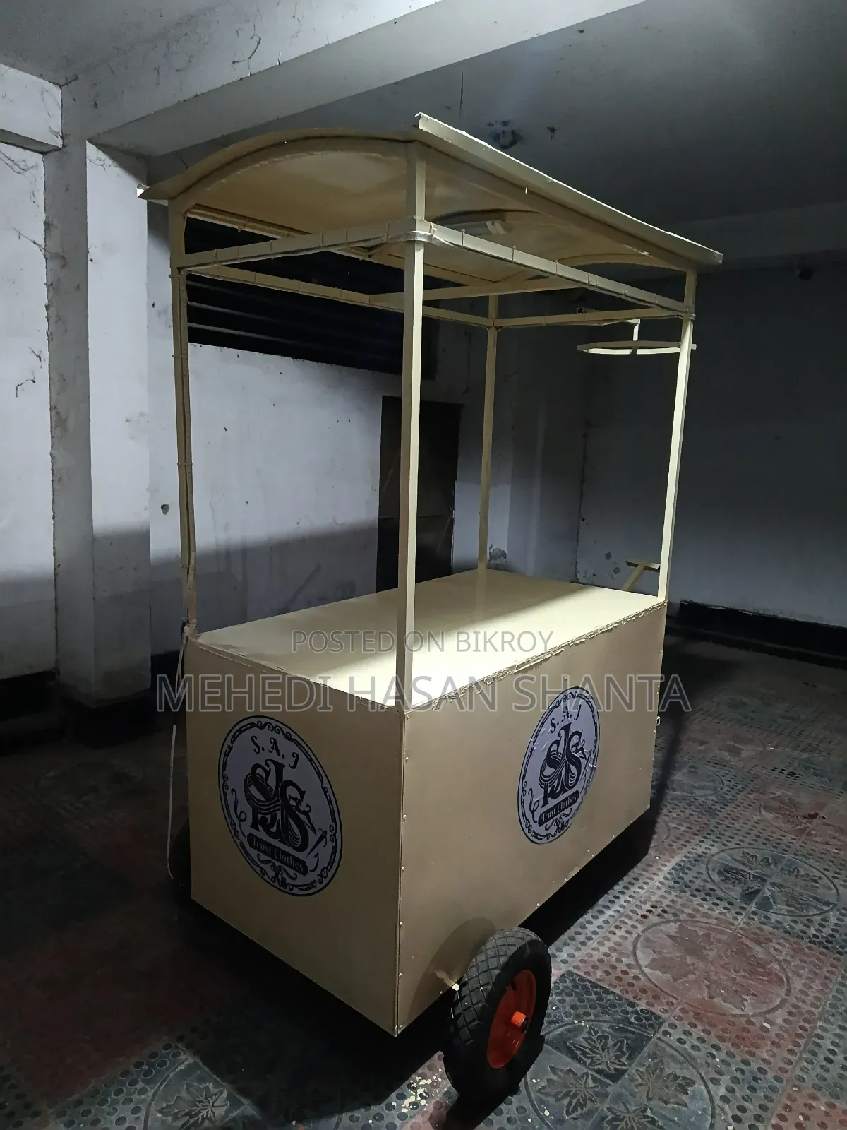 Sparkling fresh condition sales business display cart with lighting for sale.