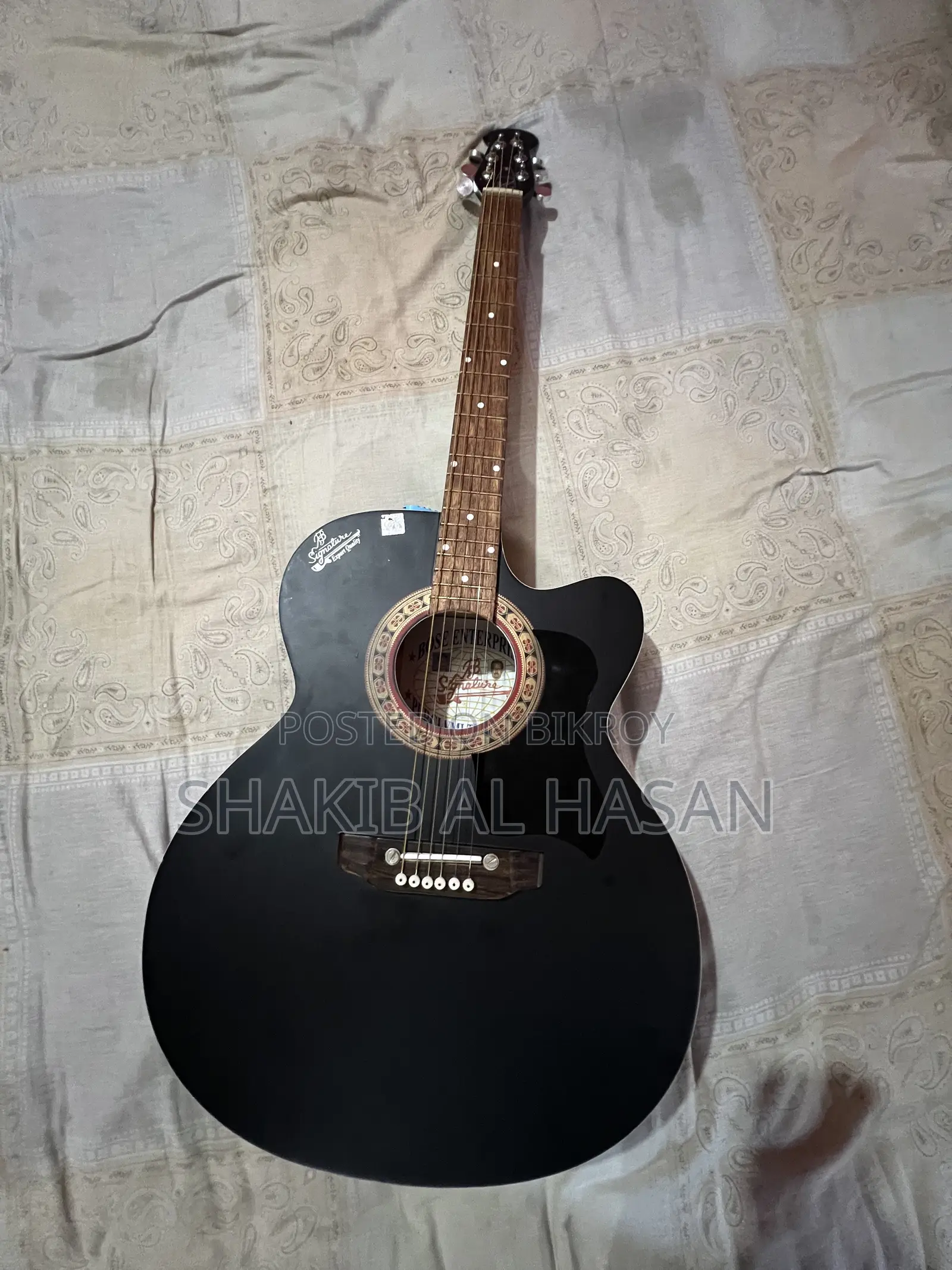 সম্পূর্ণ প্রিমিয়াম এক্সেসরিজ কম্বো সহ সিগনেচার ইন্ডিয়ান অ্যাকোস্টিক গিটার