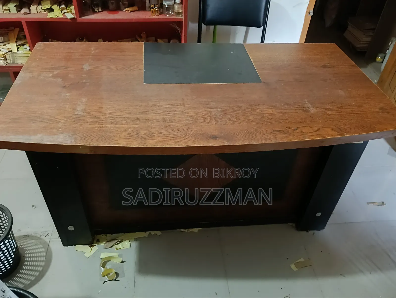 টেবিল বিক্রি হবে