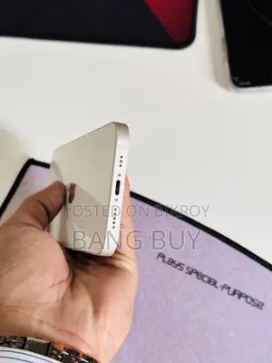 অ্যাপল আইফোন ১২ ৬৪ জিবি সাদা