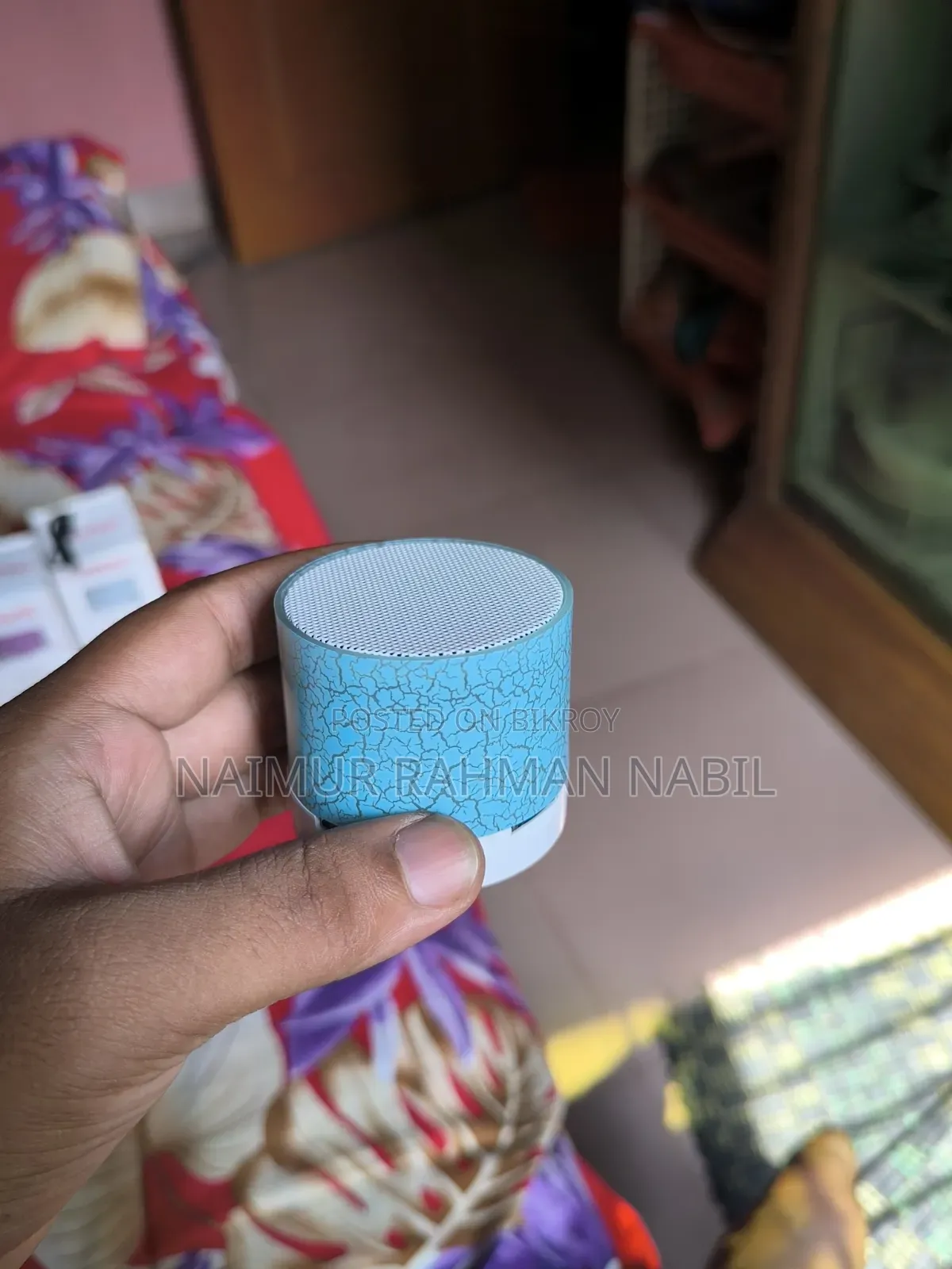 (Music) Mini Speaker Brand Sound System. Smooth Sound and Beat.