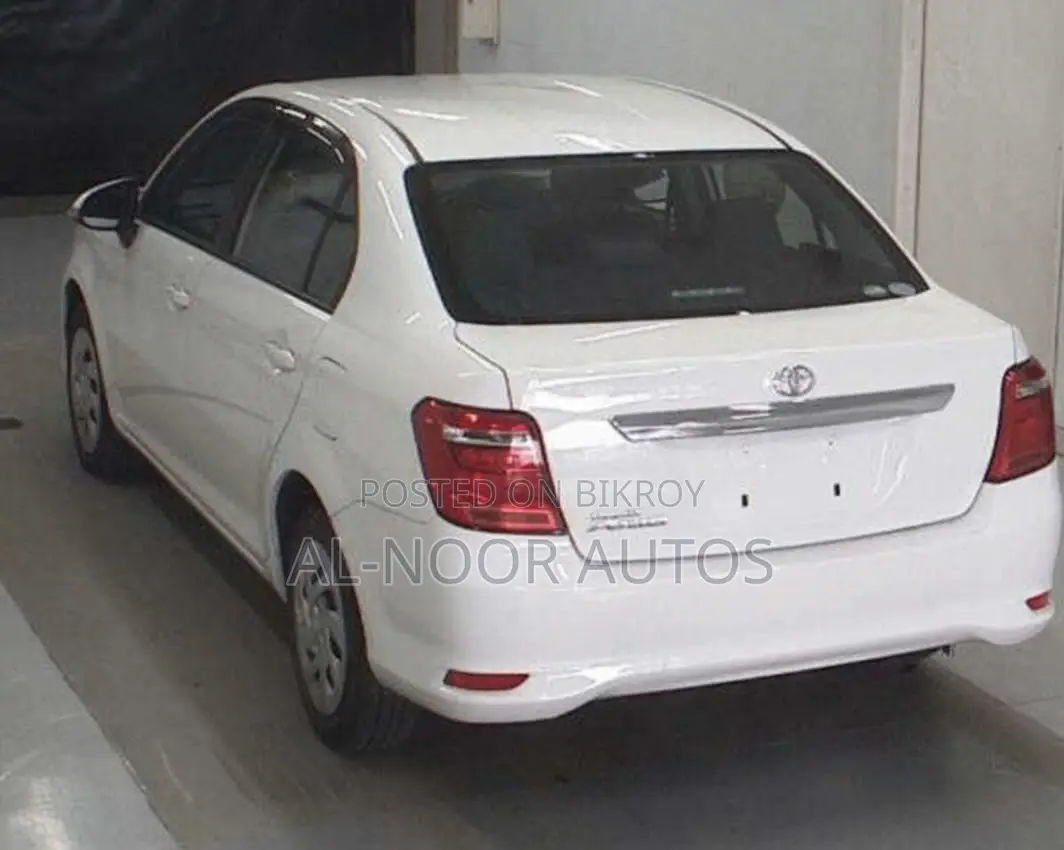 Toyota Axio 2021 White