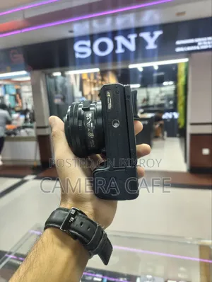 Sony Alpha A6300 With 16-50mm Kit Lens