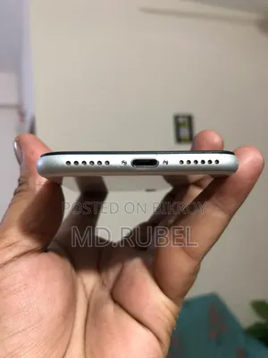 Apple iPhone SE (2020) 64 GB White