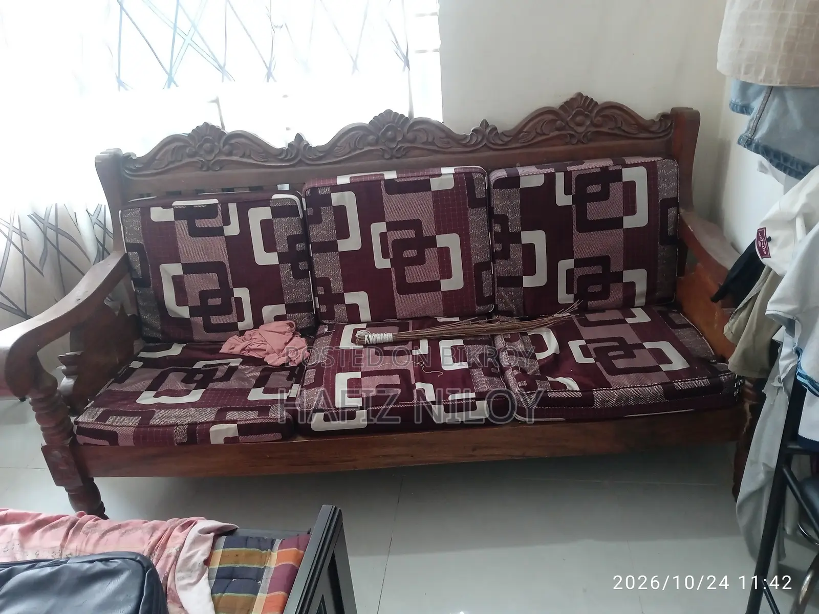 প্রিমিয়াম পিওর সলিড উড সোফা সেট – চমৎকার কন্ডিশন