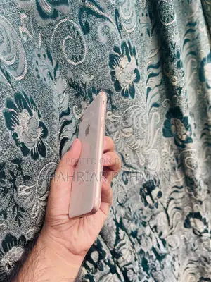 অ্যাপল আইফোন ৮ ৬৪ জিবি রোজ গোল্ড