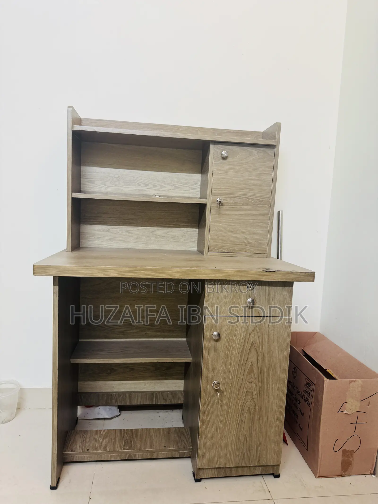Large Reading Table