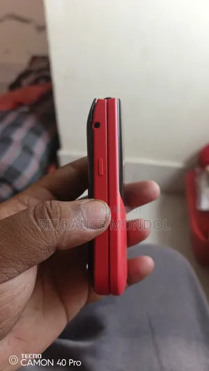 New Nokia 2720 Flip 512 GB Red